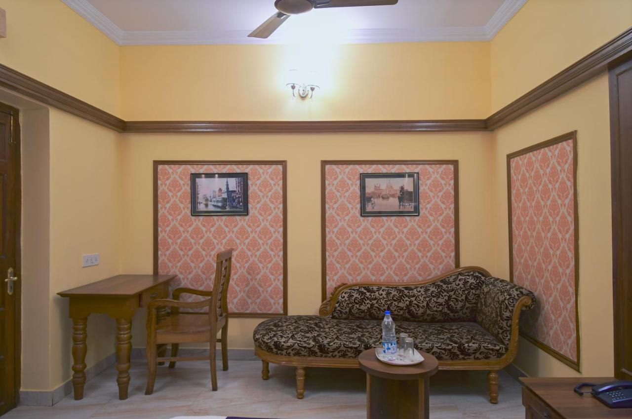 Hotel Jingle Inn Calcutta Exterior foto